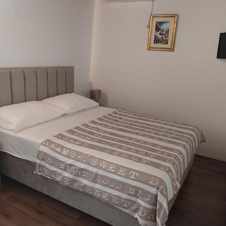 Captain'S Villa Molunat Luaran gambar