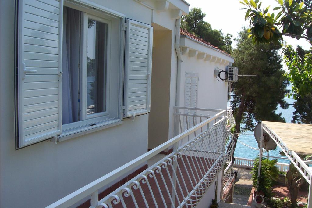 Captain'S Villa Molunat Luaran gambar